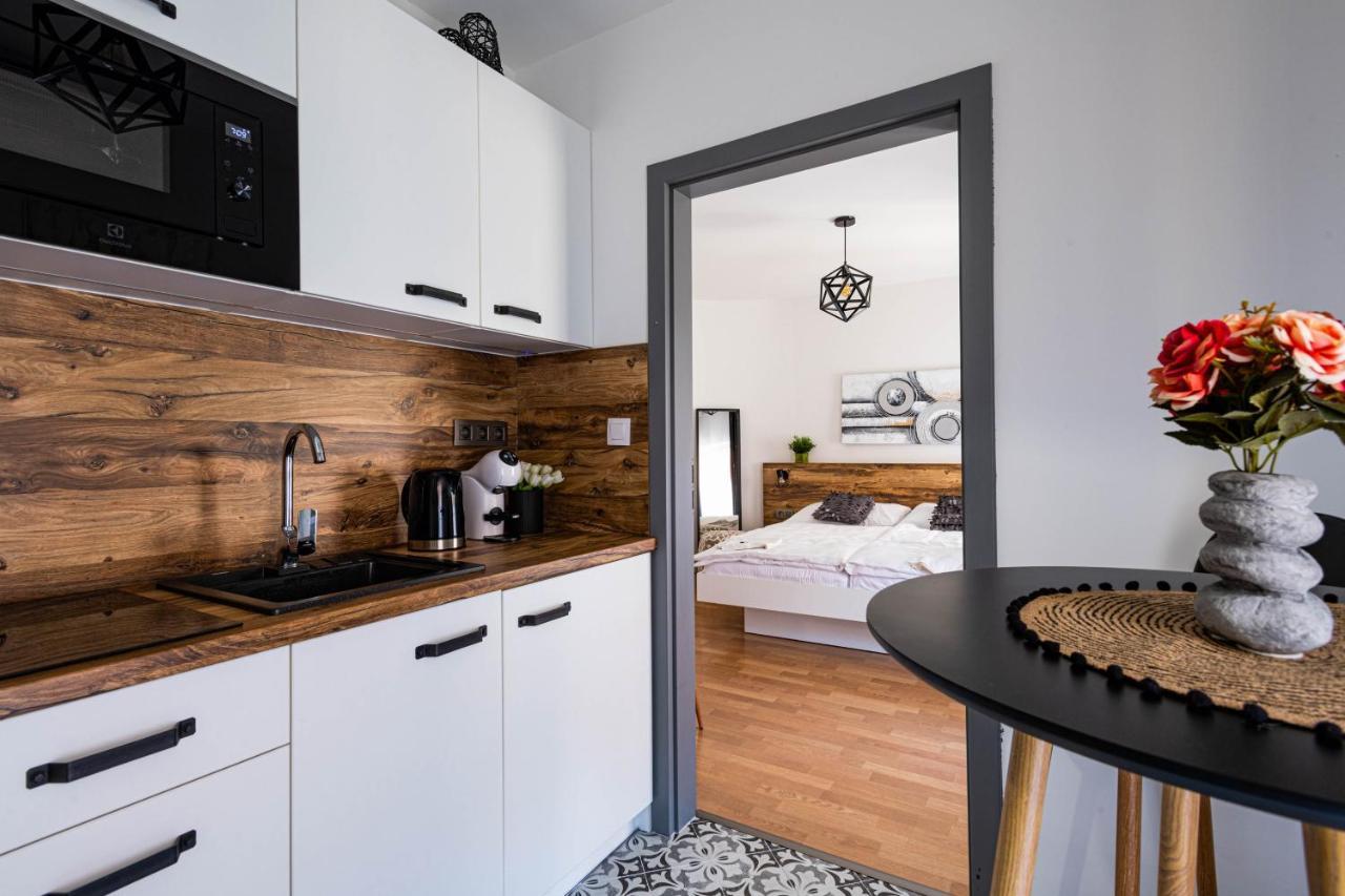 Highnest Apartments 브라티슬라바 외부 사진