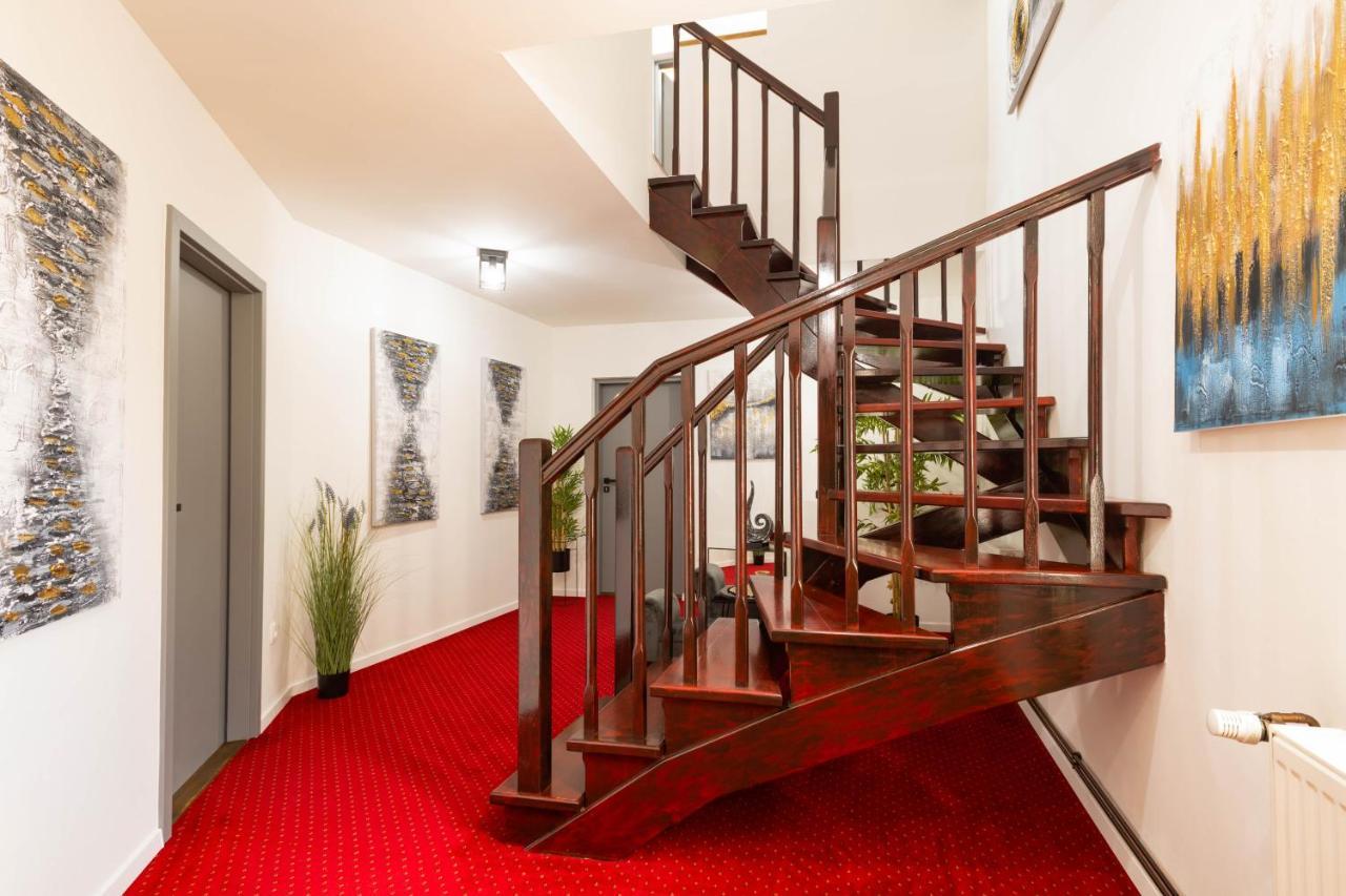 Highnest Apartments 브라티슬라바 외부 사진