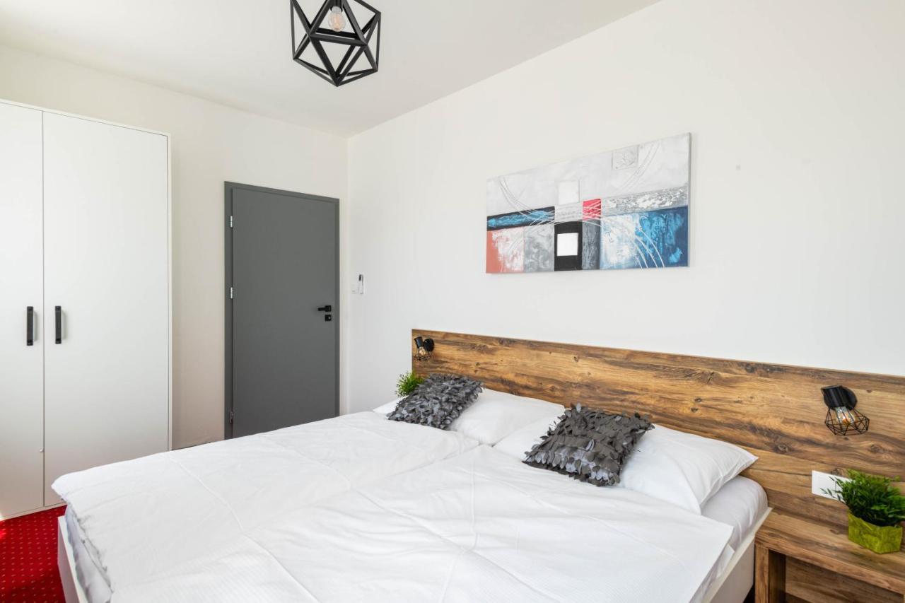 Highnest Apartments 브라티슬라바 외부 사진