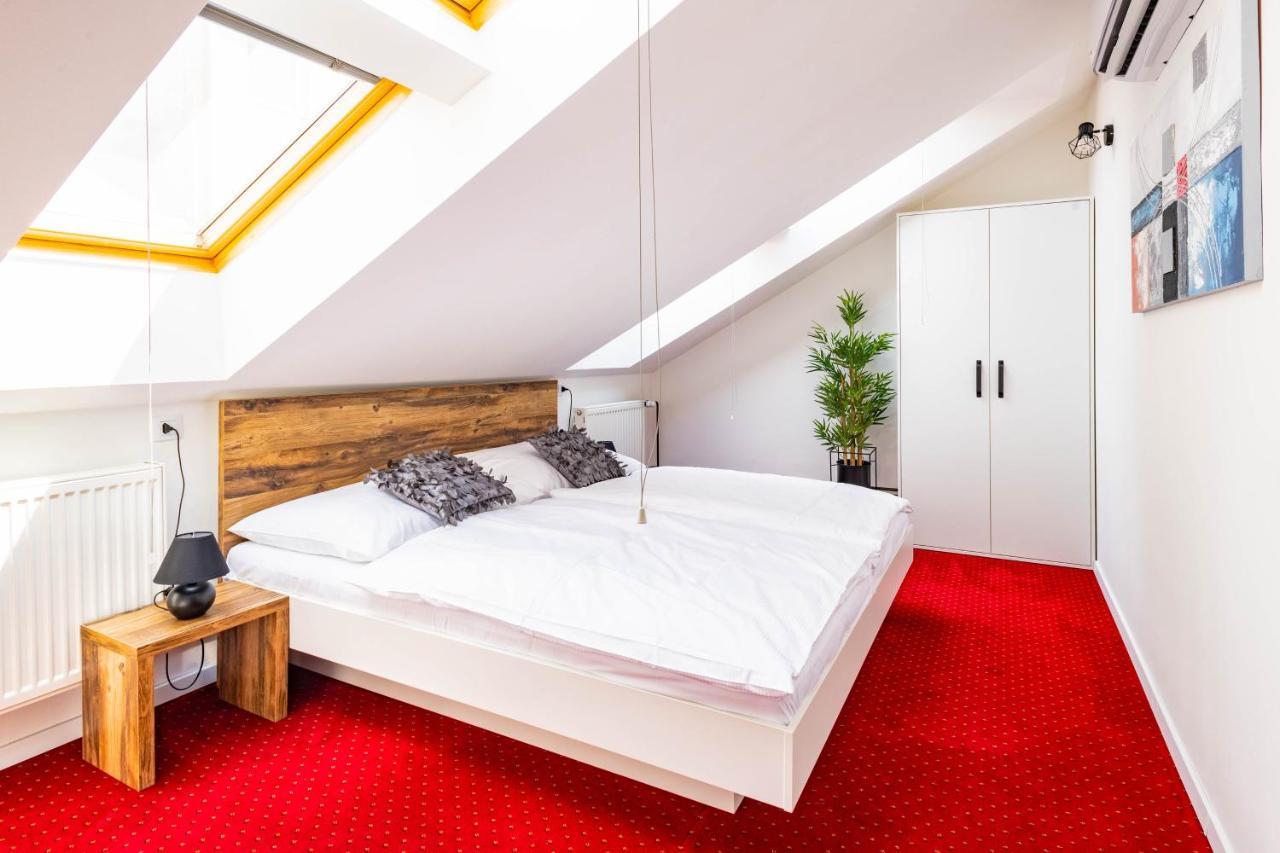 Highnest Apartments 브라티슬라바 외부 사진